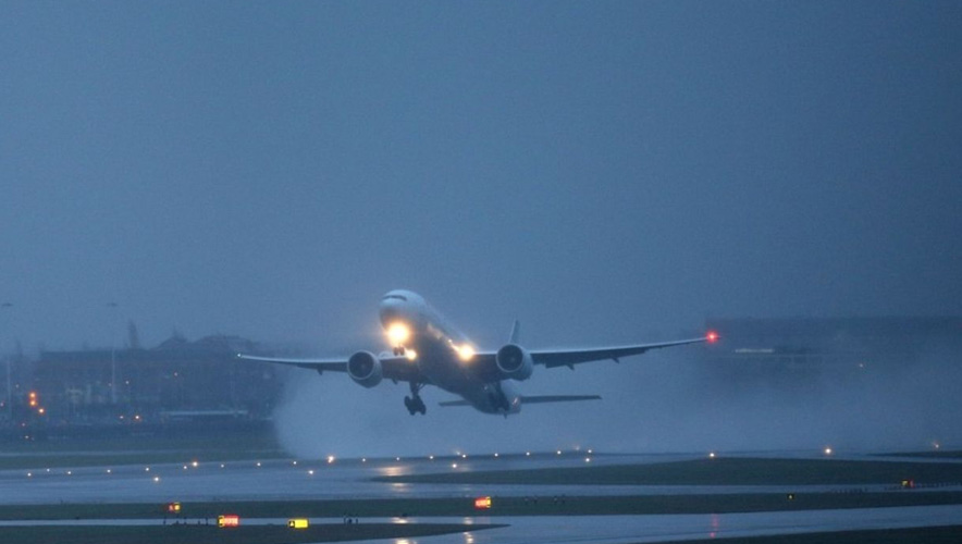 Caspian Airlines uçağına İstanbul Havalimanı’nda icra işlemi uygulandığı bildirildi