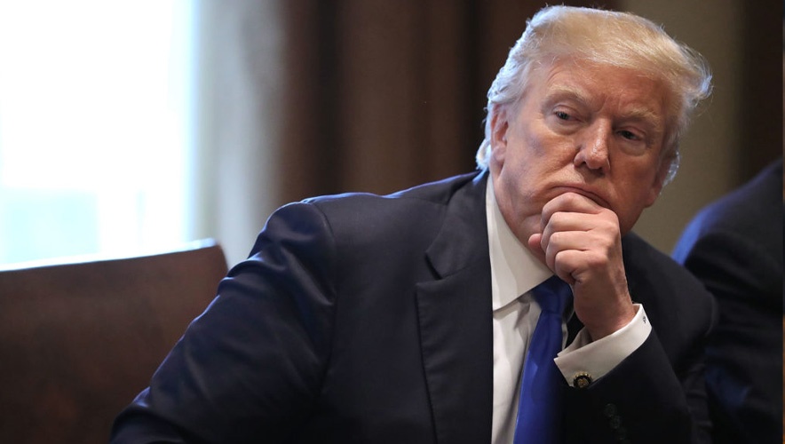 Trump’tan İran açıklaması: “Yalvarıyorlar, anlaşma yaparlarsa boğaz açılır”