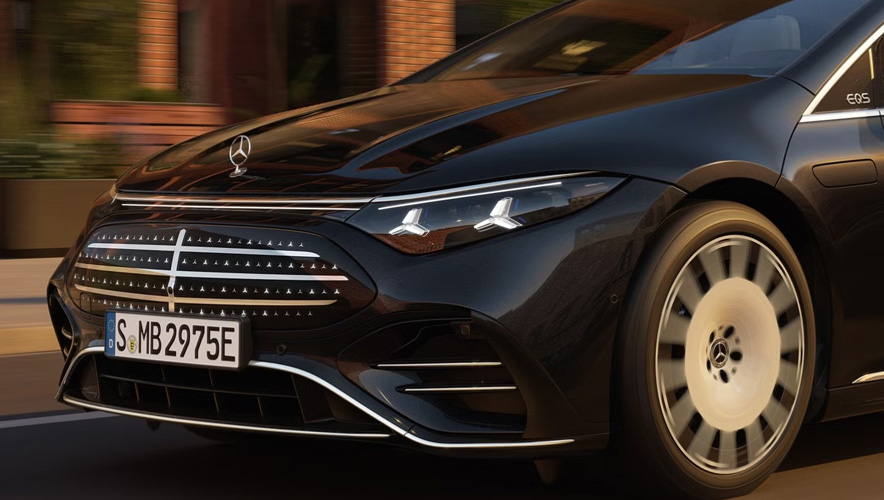 2027 Mercedes EQS tanıtıldı: 926 km menzil ve 800V teknoloji