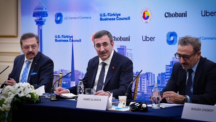 Cevdet Yılmaz: Türkiye güvenli liman olarak önemli fırsatlar sunuyor