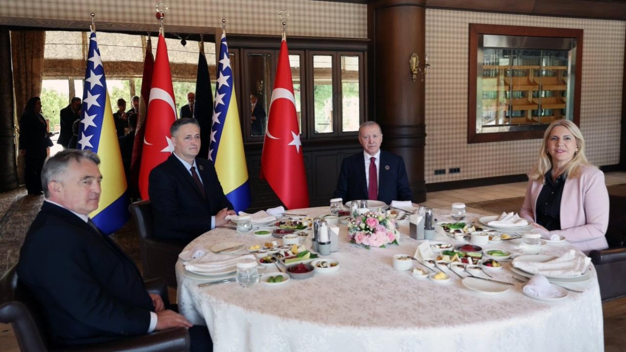 Cumhurbaşkanı Erdoğan, Bosna Hersek heyeti ile görüştü