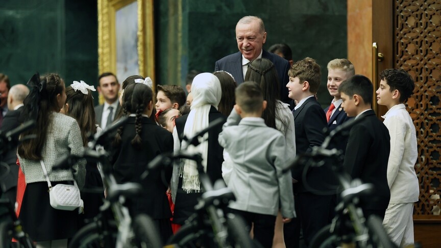 Cumhurbaşkanı Erdoğan: Dünyanın tüm çocukları huzur içinde yaşamalı