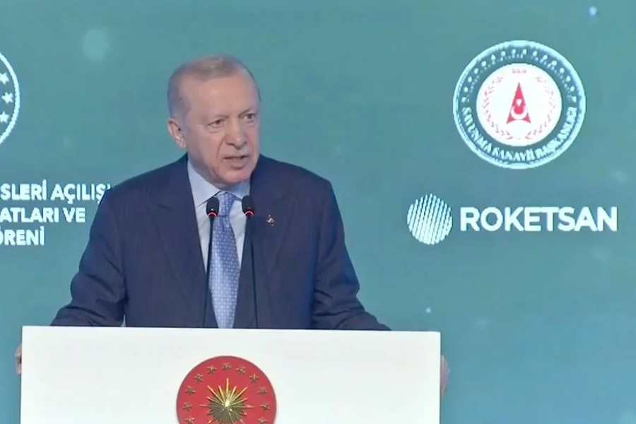 Erdoğan duyurdu: Savunma ihracatında Türkiye ilk 10’a giriyor