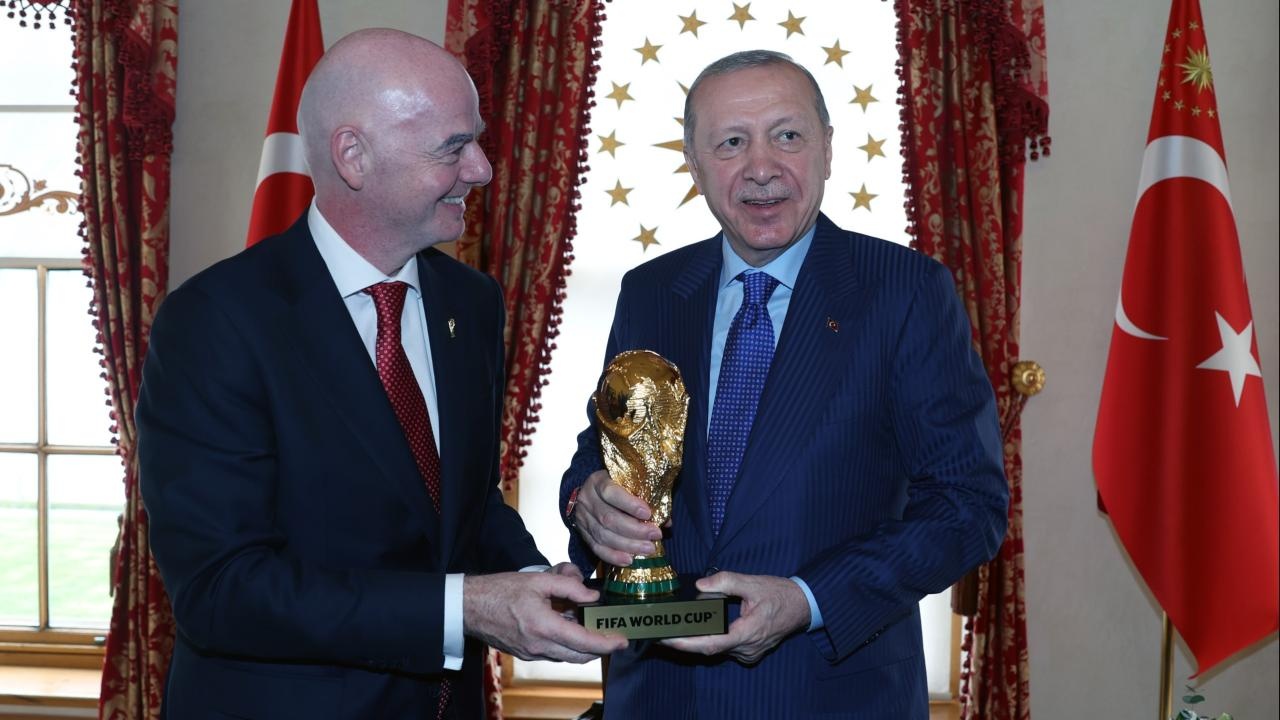 Erdoğan, FIFA Başkanı Infantino ile İstanbul’da kritik görüşme gerçekleştirdi