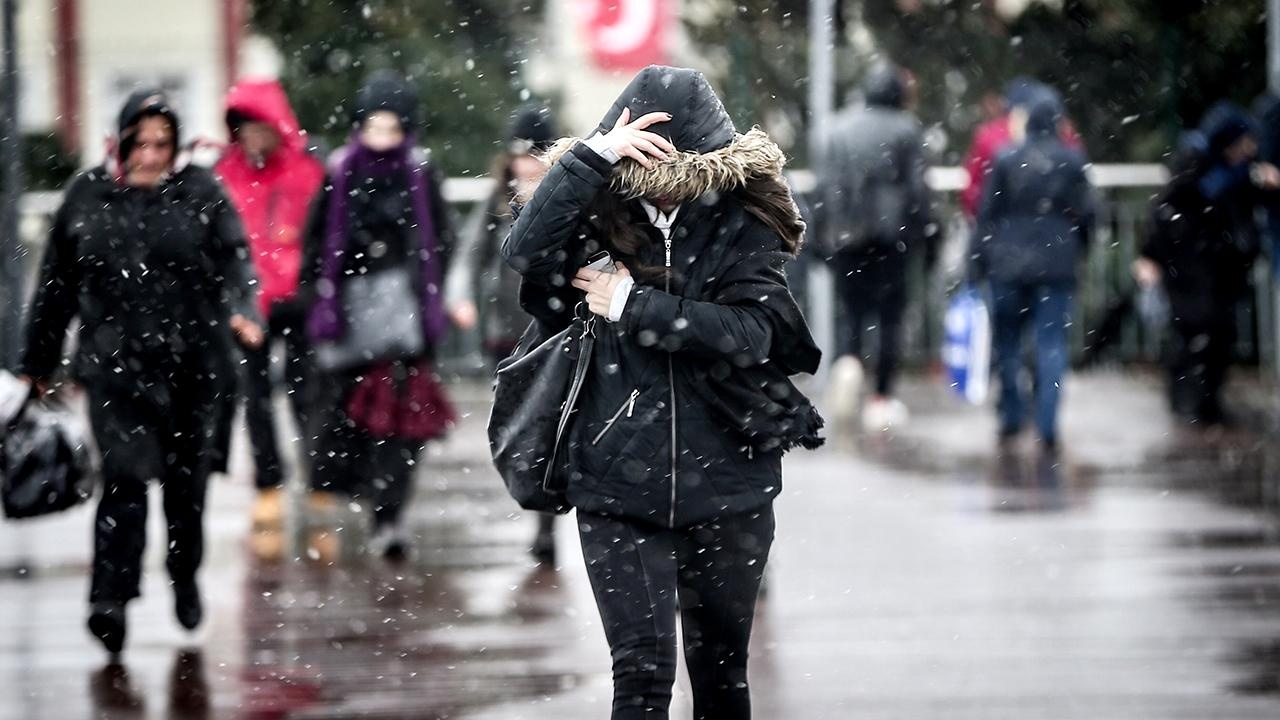 16 il için sarı kodlu alarm: Sağanak ve fırtına kapıda