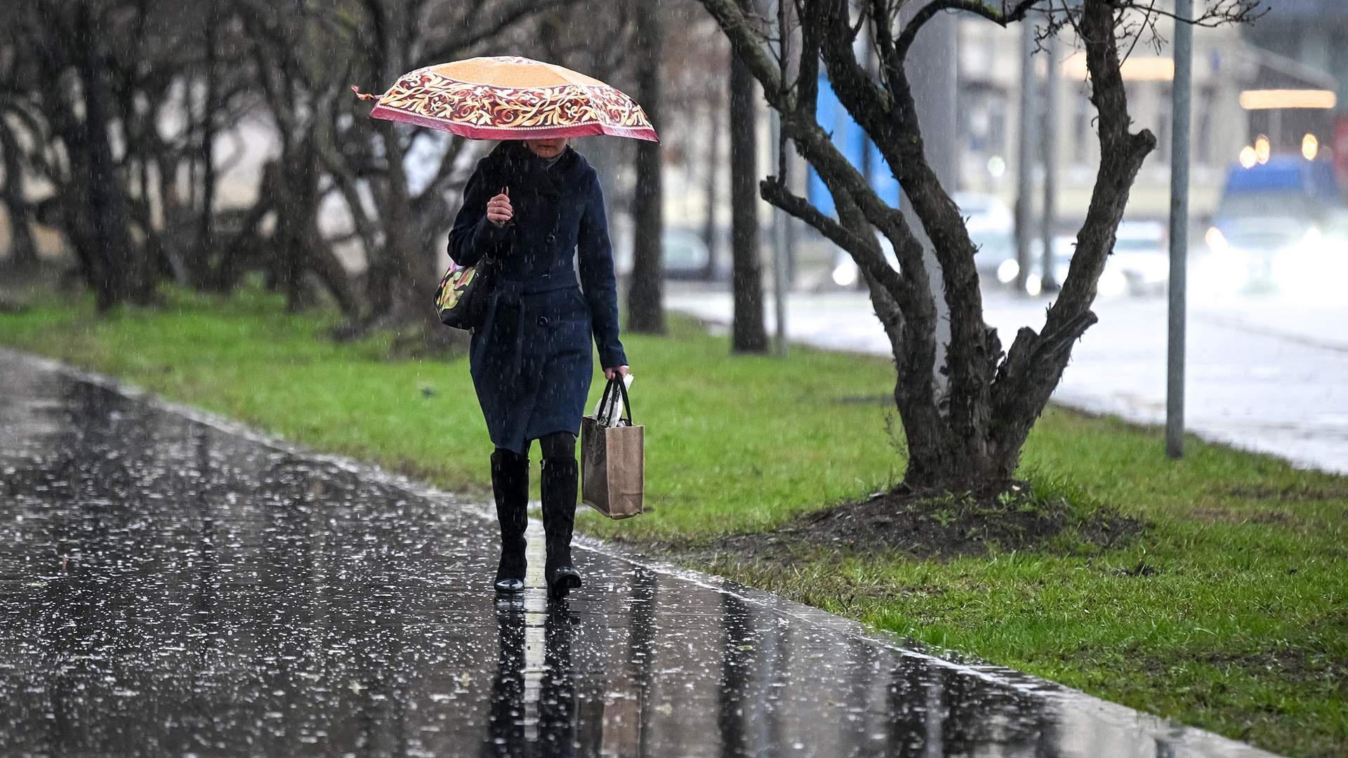 Hava sıcaklığı yükselecek: Beş ilde gök gürültülü sağanak bekleniyor
