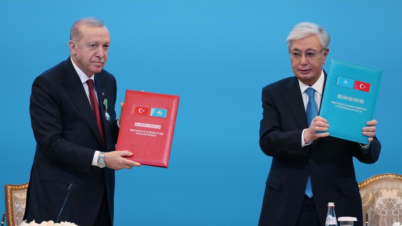 Türkiye ile Kazakistan arasında 13 stratejik anlaşma imzalandı