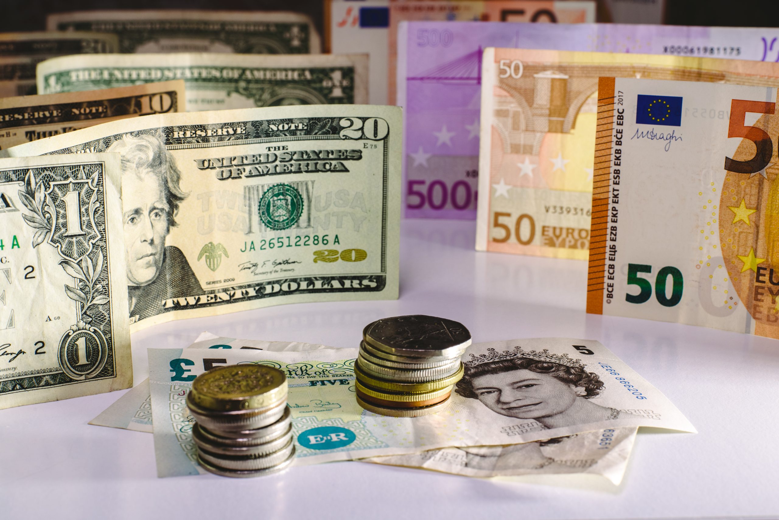 TCMB güncel döviz kurlarını açıkladı: Dolar ve euro kaç TL oldu?