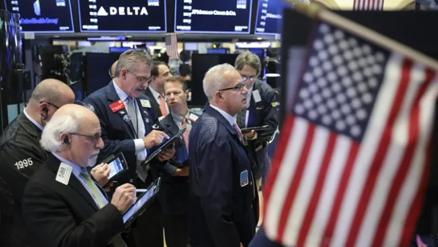 New York borsası karışık kapandı: Dow Jones rekor kırarken teknoloji hisseleri geriledi