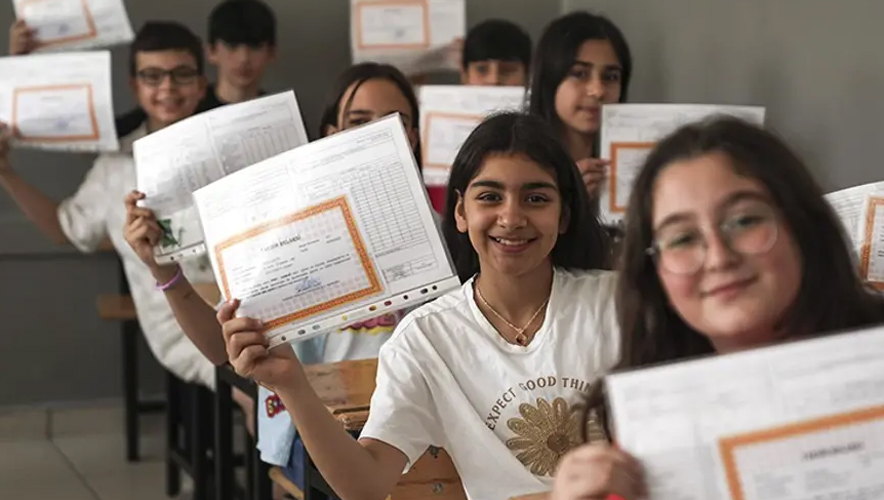 Karne günü 2026 tarihi açıklandı: Okullar ne zaman kapanacak? Yaz tatili ne zaman başlıyor?