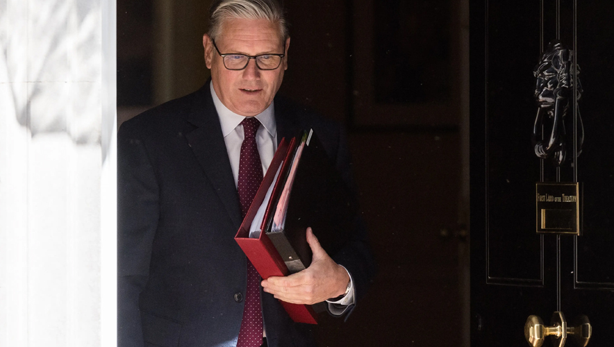 Starmer’dan istifa baskılarına rest: Görevimin başındayım