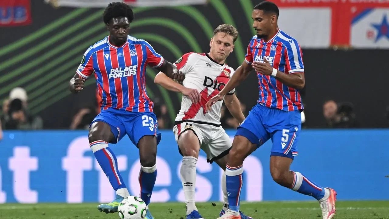 UEFA Konferans Ligi’nde şampiyon Crystal Palace oldu
