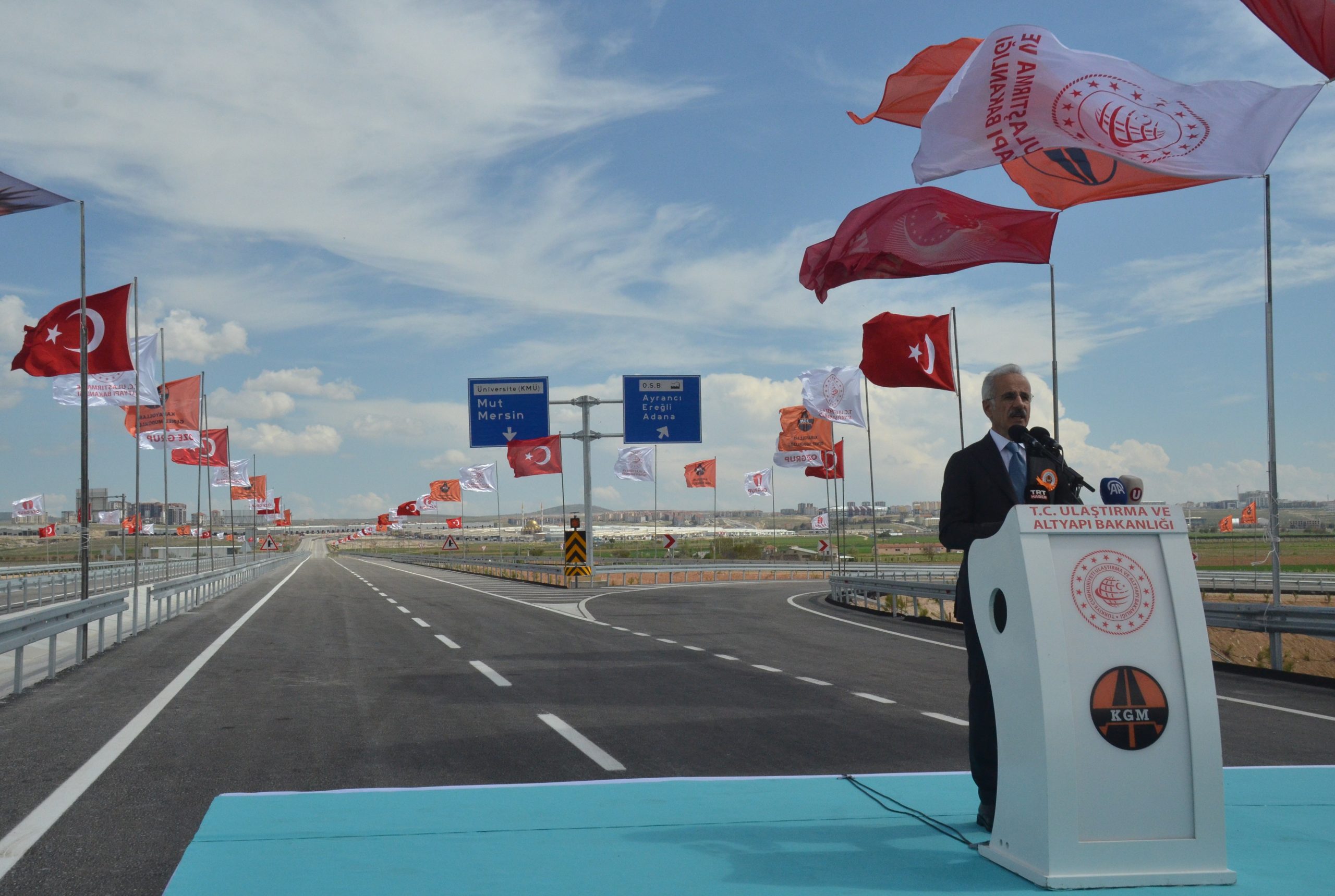 Karaman 12 kilometrelik çevre yolu açıldı: Trafikte yeni dönem başladı