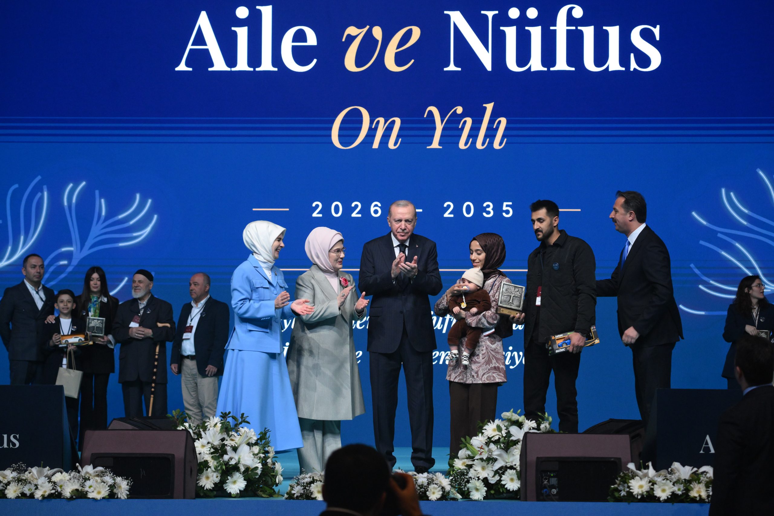 Erdoğan’dan aile ve nüfus vizyonu: 10 yıllık yol haritası açıklandı