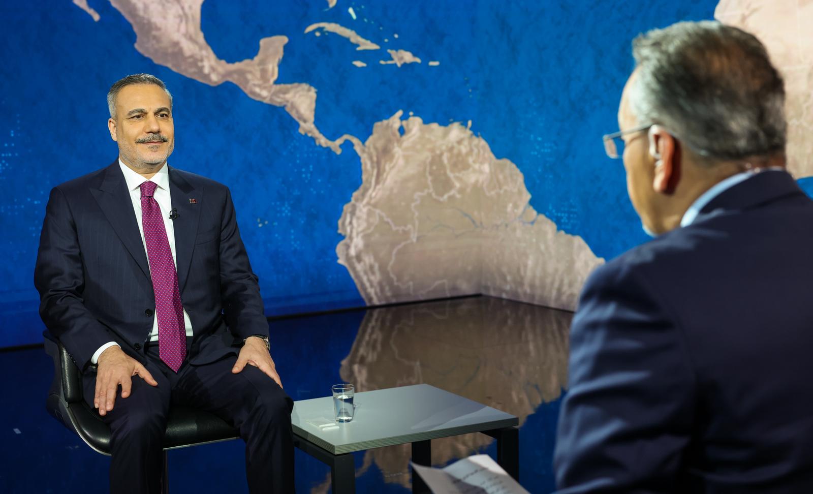 Hakan Fidan'dan Al Jazeera’ye kritik açıklamalar: Savaş bitmedi, müzakere dışında çözüm yolu yok