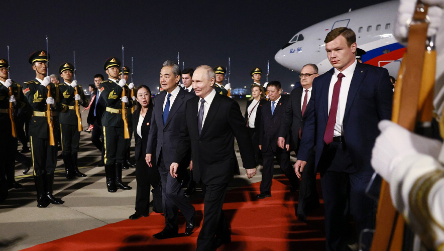 Putin Çin’de: Şi Cinping ile kritik zirve başladı
