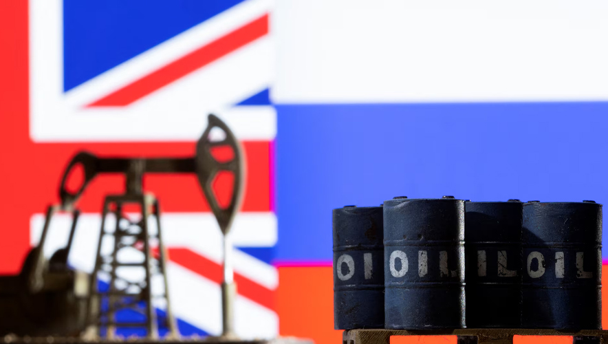 İngiltere, Rus petrol ürünlerine yönelik yaptırımları hafifletti