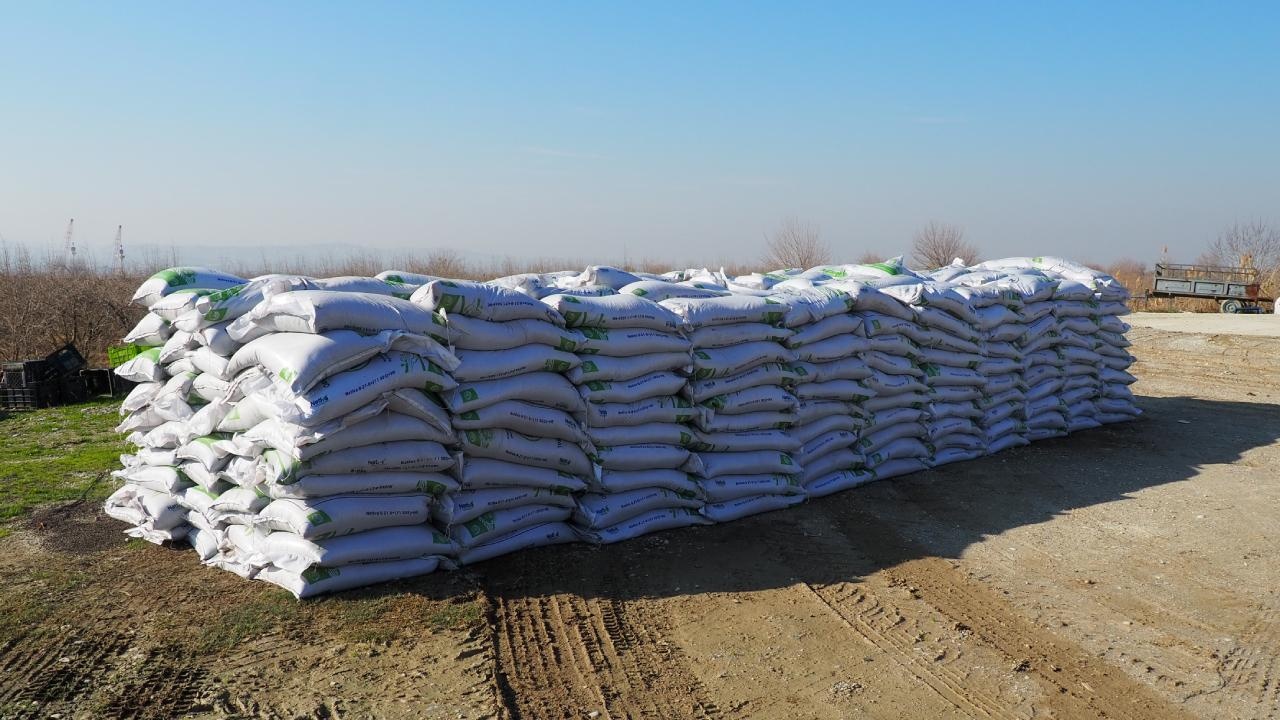 Kayseri’de 24 ton sahte gübre ele geçirildi