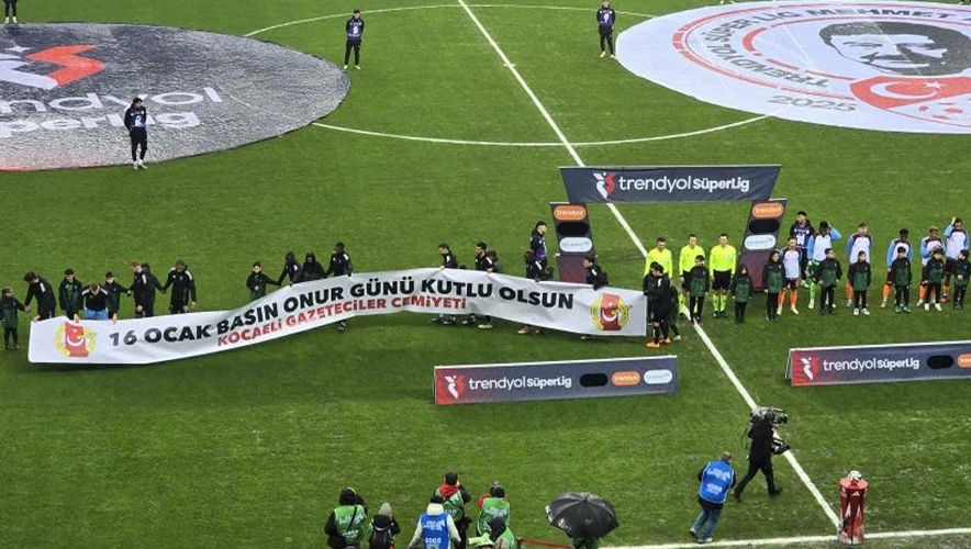 Türk futbolunda pankart dönemi sona erdi