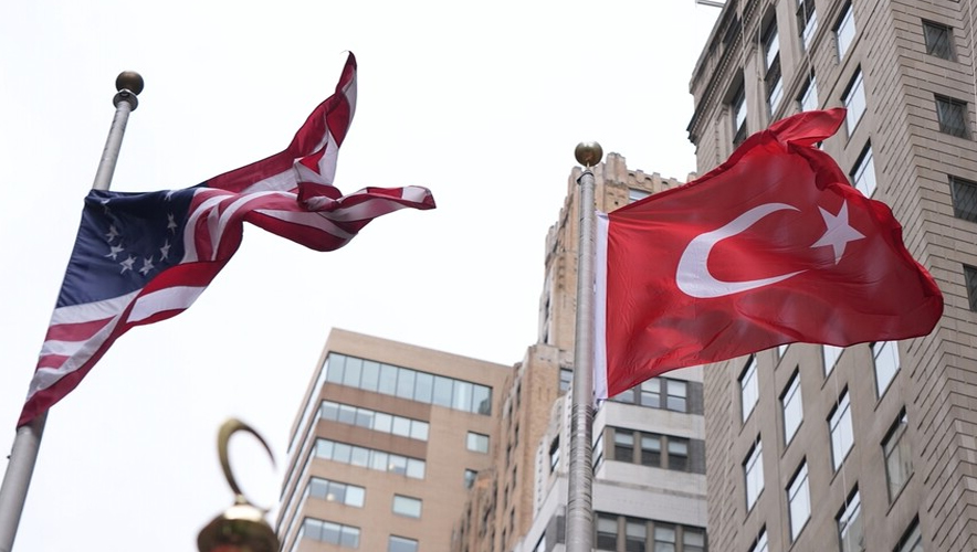 New York’ta 43. Türk Günü yürüyüşü: Türk bayrağı göndere çekildi