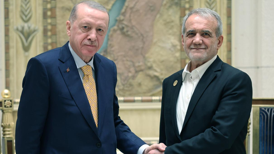 Cumhurbaşkanı Erdoğan, İran Cumhurbaşkanı Pezeşkiyan ile görüştü