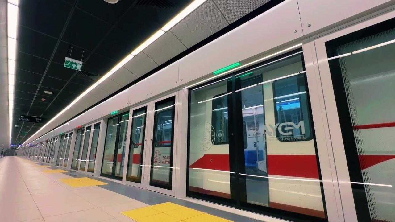 Gayrettepe-Havalimanı-Halkalı Metrosu'nda yolcu rekoru
