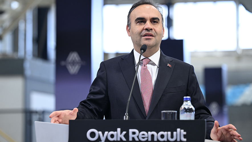 Bakan Kacır'dan küresel yatırımcılara çağrı: Türkiye teknoloji yatırımlarını büyütüyor