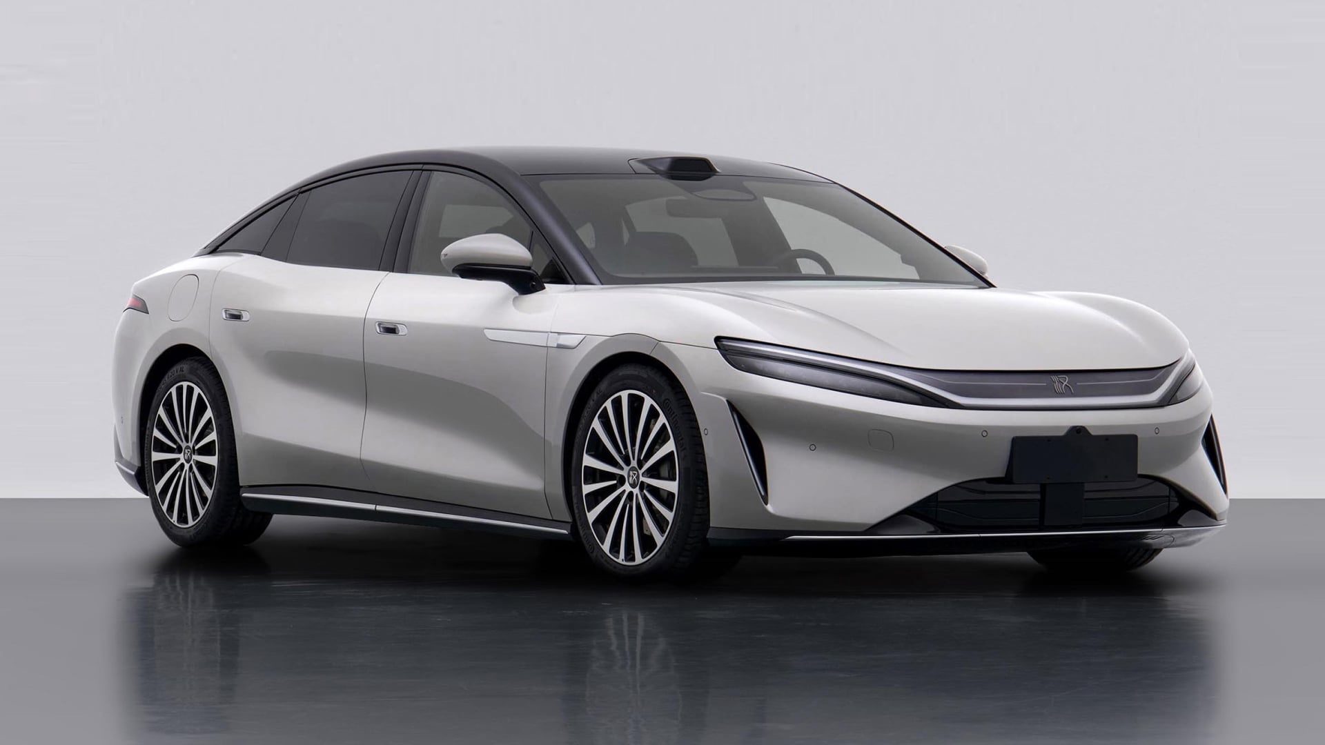 BYD'den Mercedes ve BMW sınıfında yeni elektrikli sedan