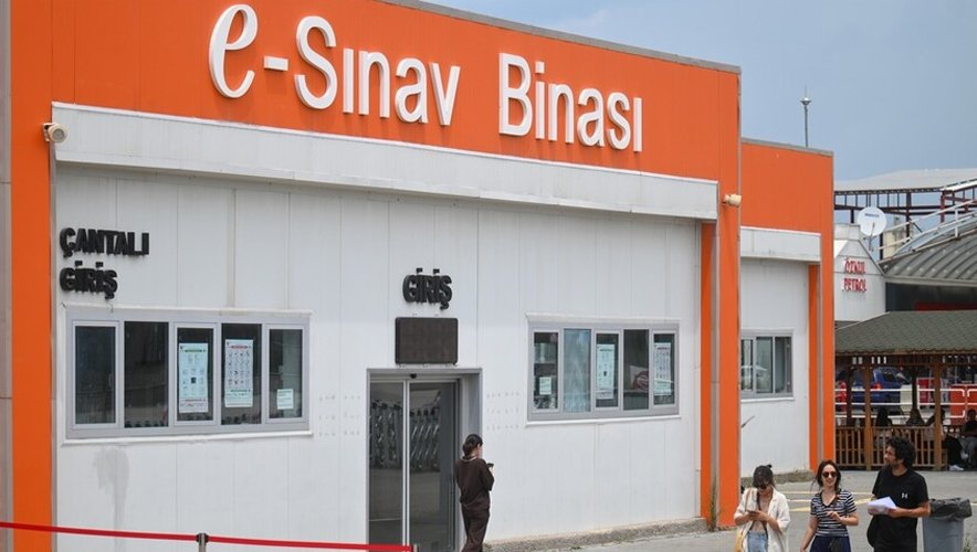ÖSYM'den 81 ilde online e-sınav hedefi
