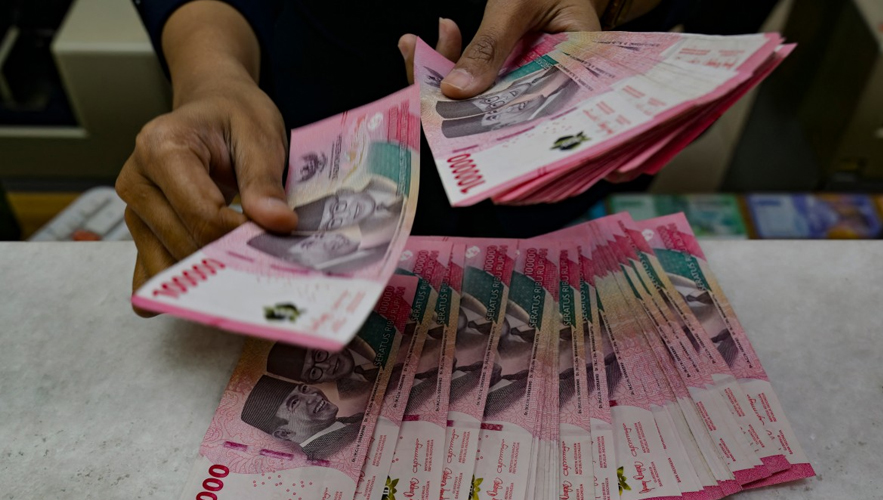 Endonezya'da sermaye çıkışı bankaların büyümesini yavaşlattı