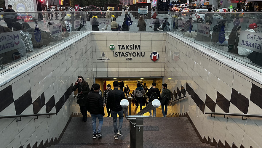 Taksim Metro İstasyonu ile Füniküler Hattı kapatıldı