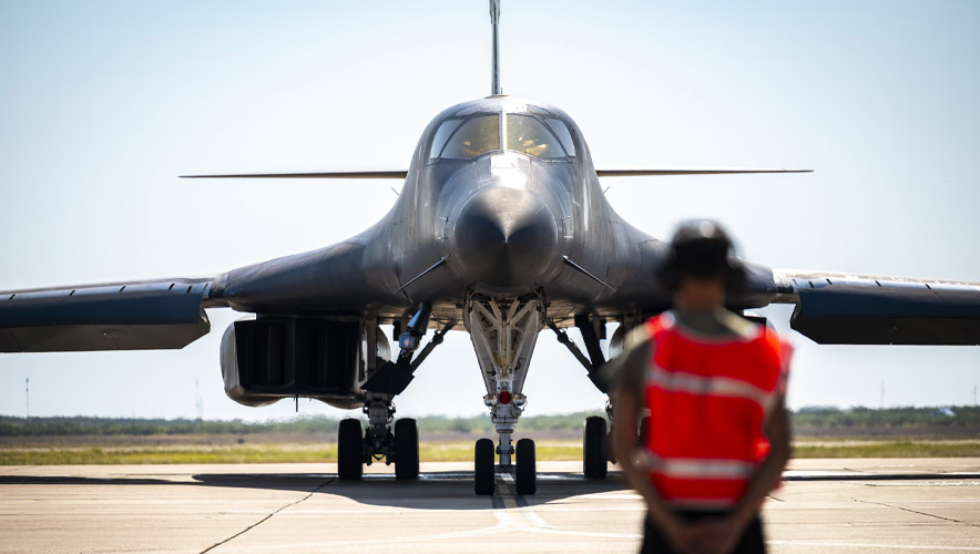 ABD, İran'da yeniden B-1 bombardıman uçaklarını kullandı