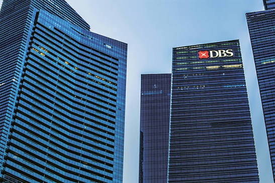 DBS: Singapur bankalarında kâr ivmesi sürüyor, marj baskısı devam ediyor