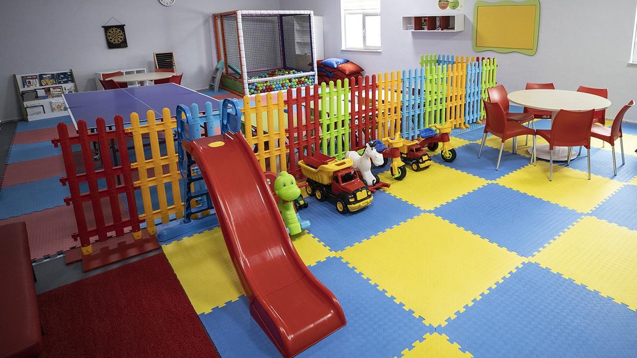 İBB kreş ücretlerine yüzde 60 zam: Aylık ücret 8 bin TL oldu