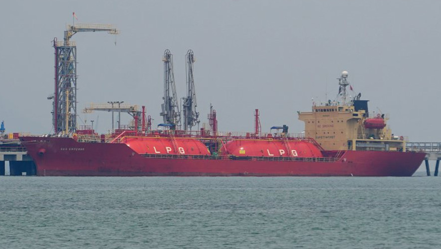 Saldırıya uğrayan LPG tankeri Trabzon'a ulaştı