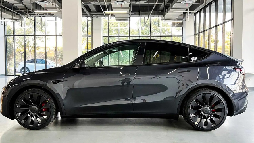 6 koltuklu Tesla Model Y ABD'de satışa sunuldu