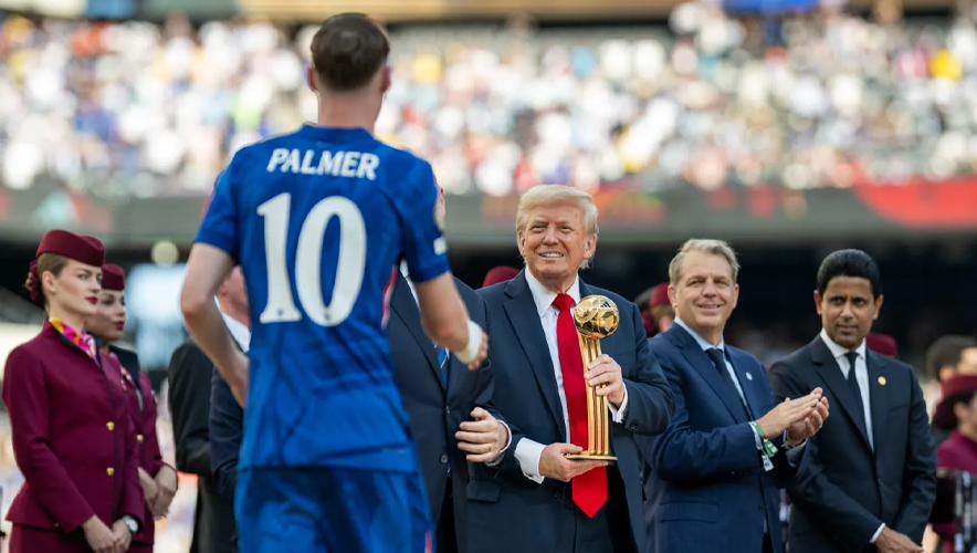 Trump, spor müsabakaları biletlerinden yaklaşık 120.000 dolar kazandı