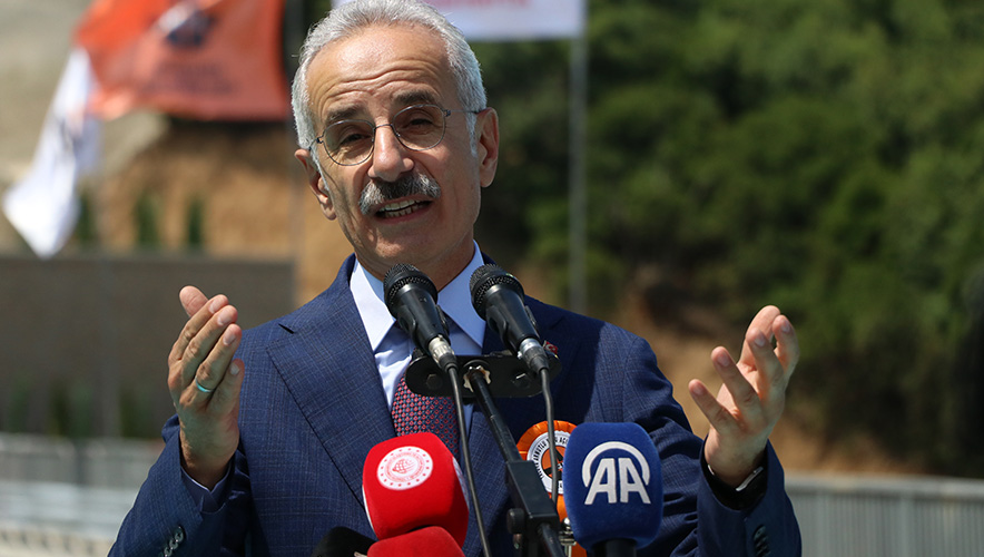 Bakan Uraloğlu, Marmara Denizi'nde yaşanan gemi kazasına ilişkin konuştu