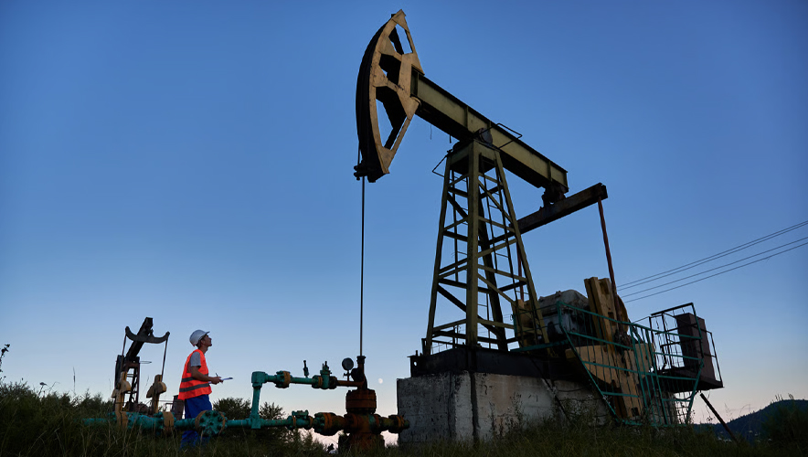 Brent petrol 73 doların üzerinde: Gözler Orta Doğu ve ABD stok verilerinde