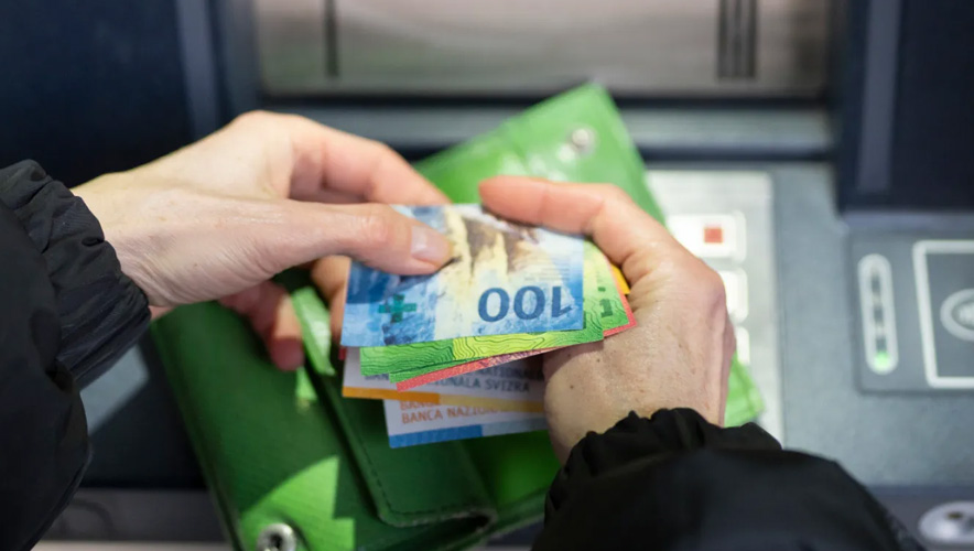 İsviçre'de yüksek ve düşük gelirli çalışanlar arasındaki ücret farkı derinleşti
