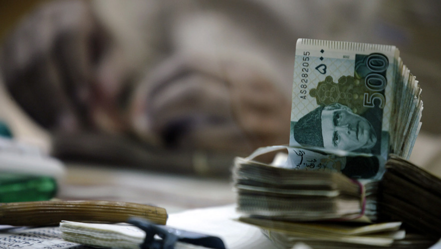 S&P Pakistan'ın kredi notunu yükseltti