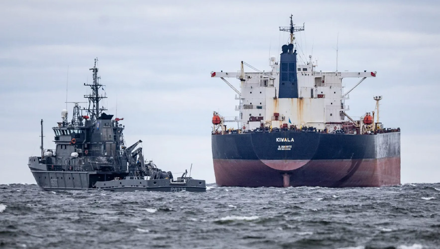 Hürmüz'de tanker saldırıları arttı, petrol fiyatları yükseldi