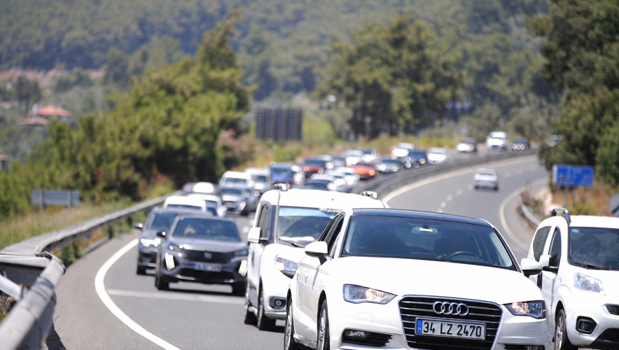 Kara yollarında son durum: 10 noktada yol çalışması sürüyor