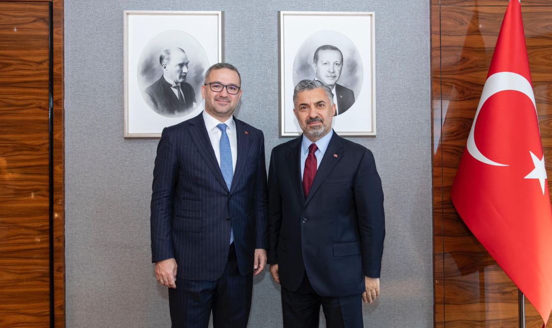 Türk Telekom CEO'su Şahin ve Merkez Bankası Başkanı Karahan bir araya geldi