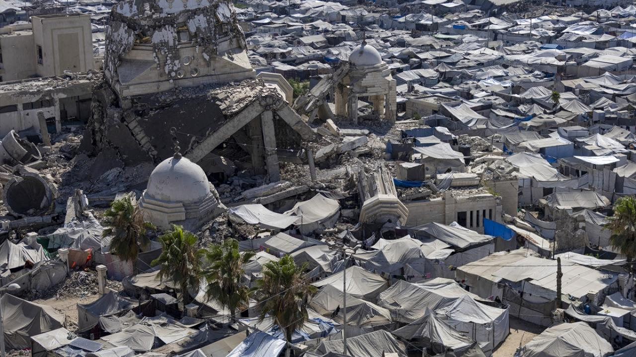 Gazze'de can kaybı 73 bin 407'ye yükseldi