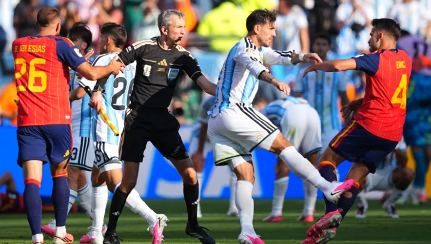 FIFA cezaları açıkladı: Paredes 10, Molina 7 maçtan men edildi