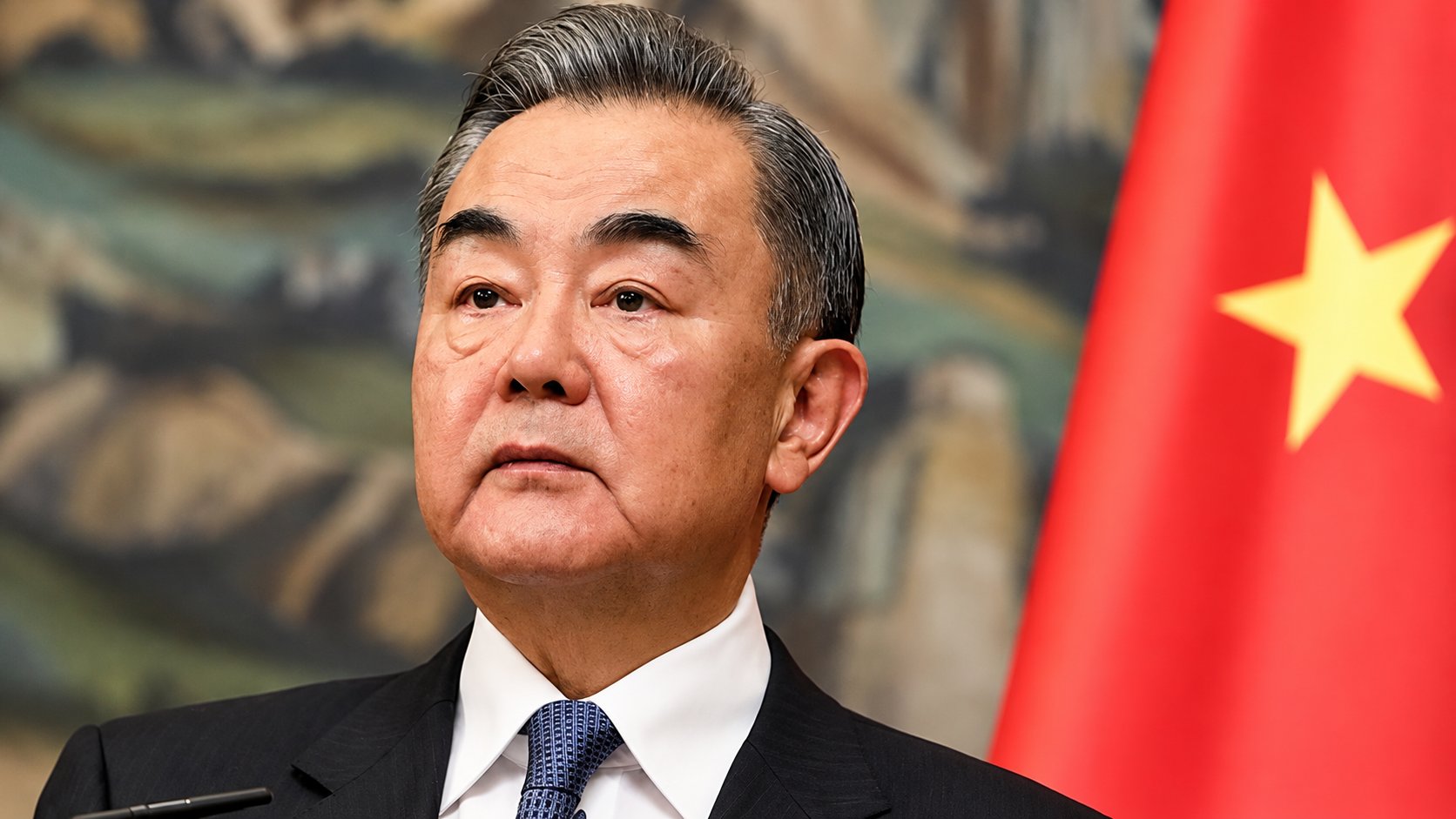 Vang Yi’den Japonya’ya sert mesaj: “Tarihten ders çıkarmazsa geleceği olmaz”