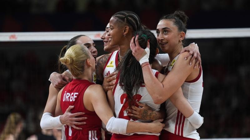 Filenin Sultanları yarı final için Almanya karşısında