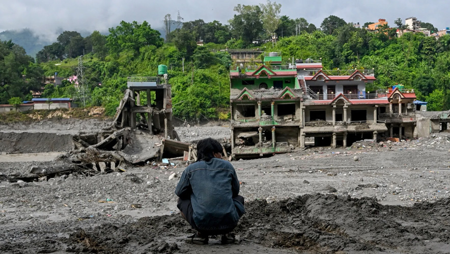 Nepal ve Çin’de sel felaketi: Can kaybı 1.000’i aştı