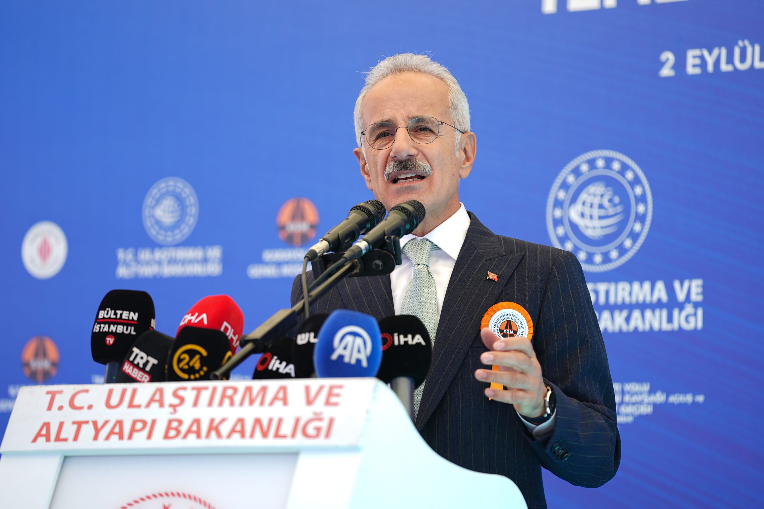 Ümraniye’ye 230 metrelik alt geçit ve yeni meydan geliyor